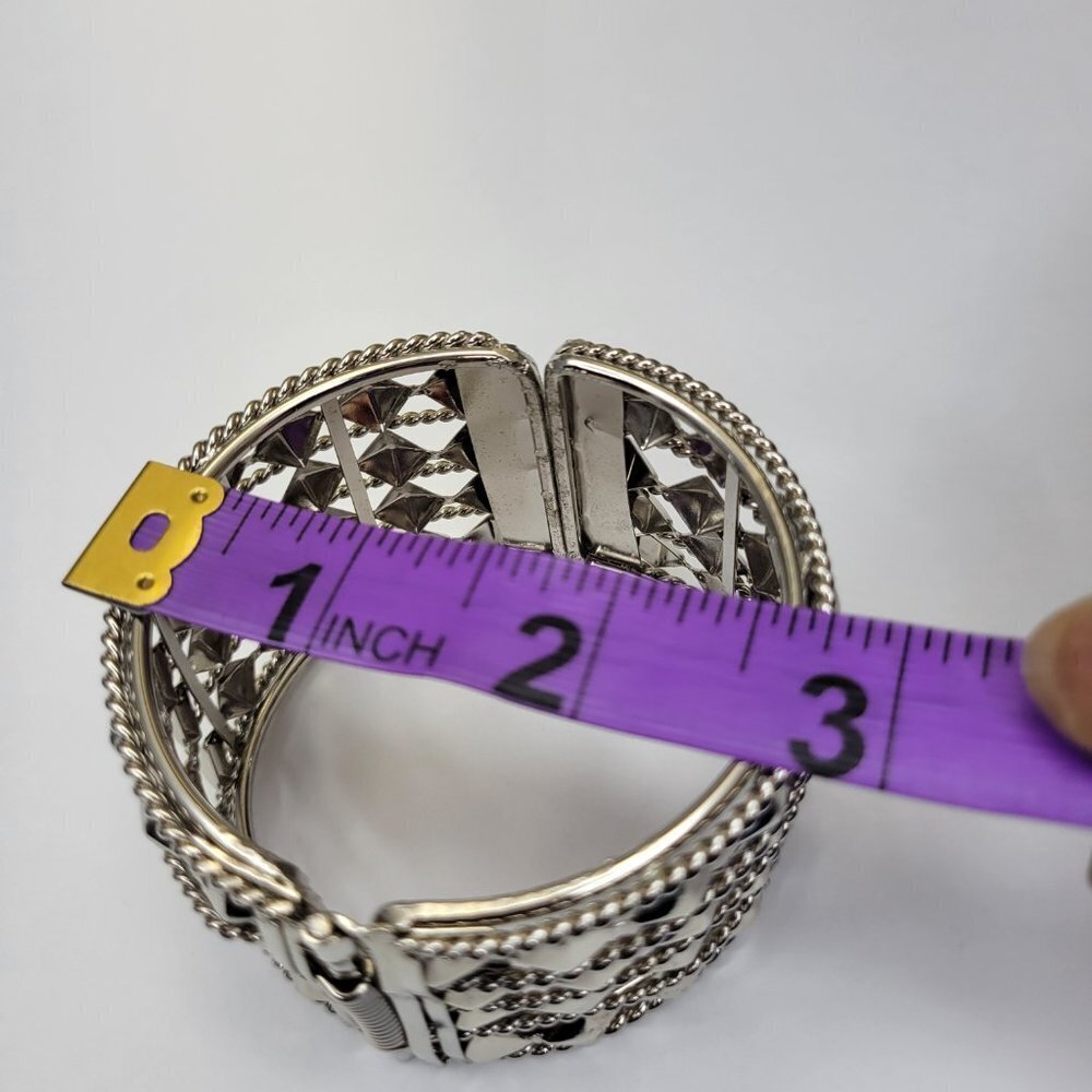 Large Round Silver Tone Hinged Bracelet - Picture 10 of 12